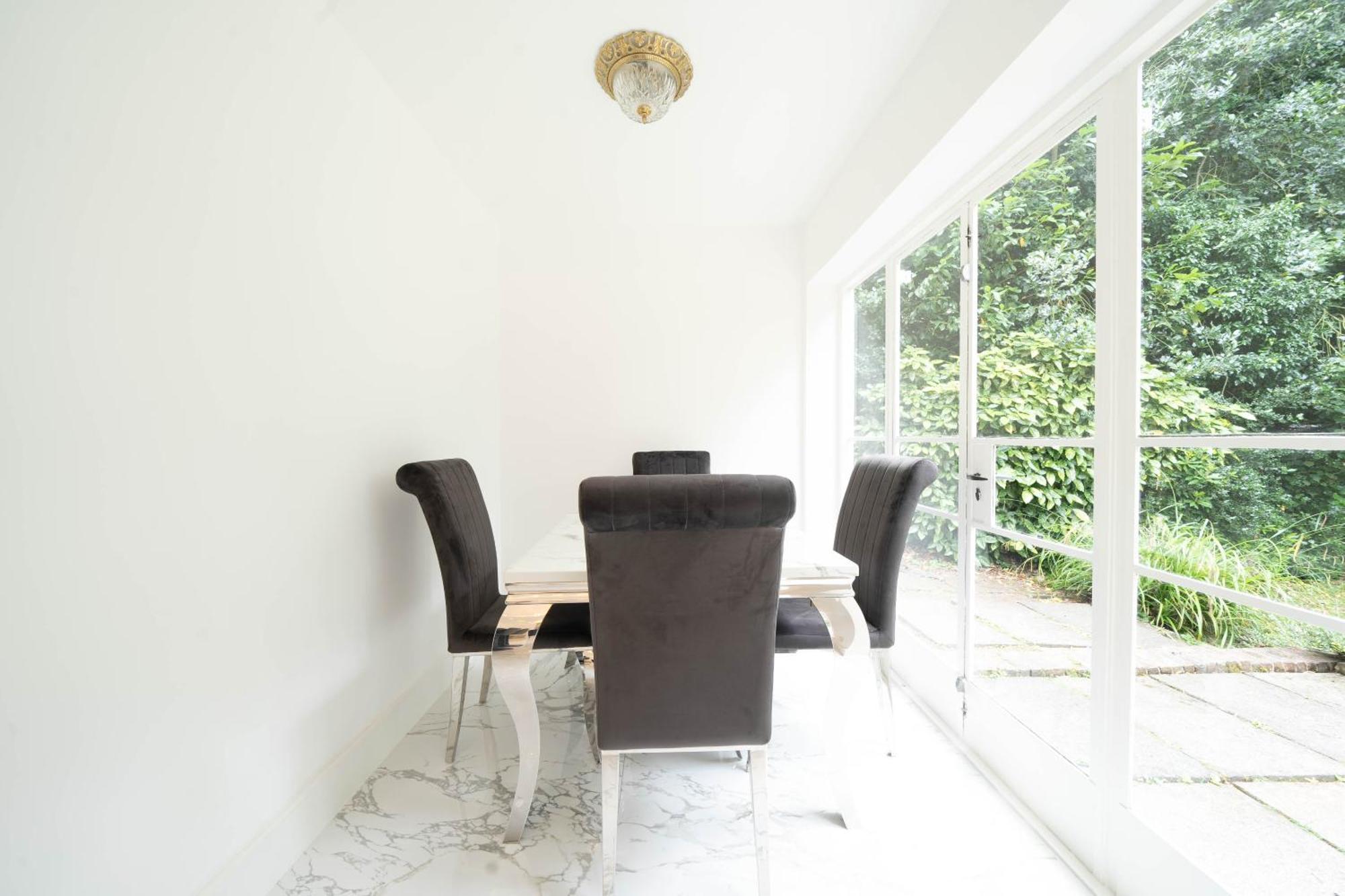 Вилла House On The Hill Harrow on the Hill Экстерьер фото